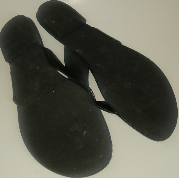 Max Collection Thong Flip Flops - Picture 4 of 6